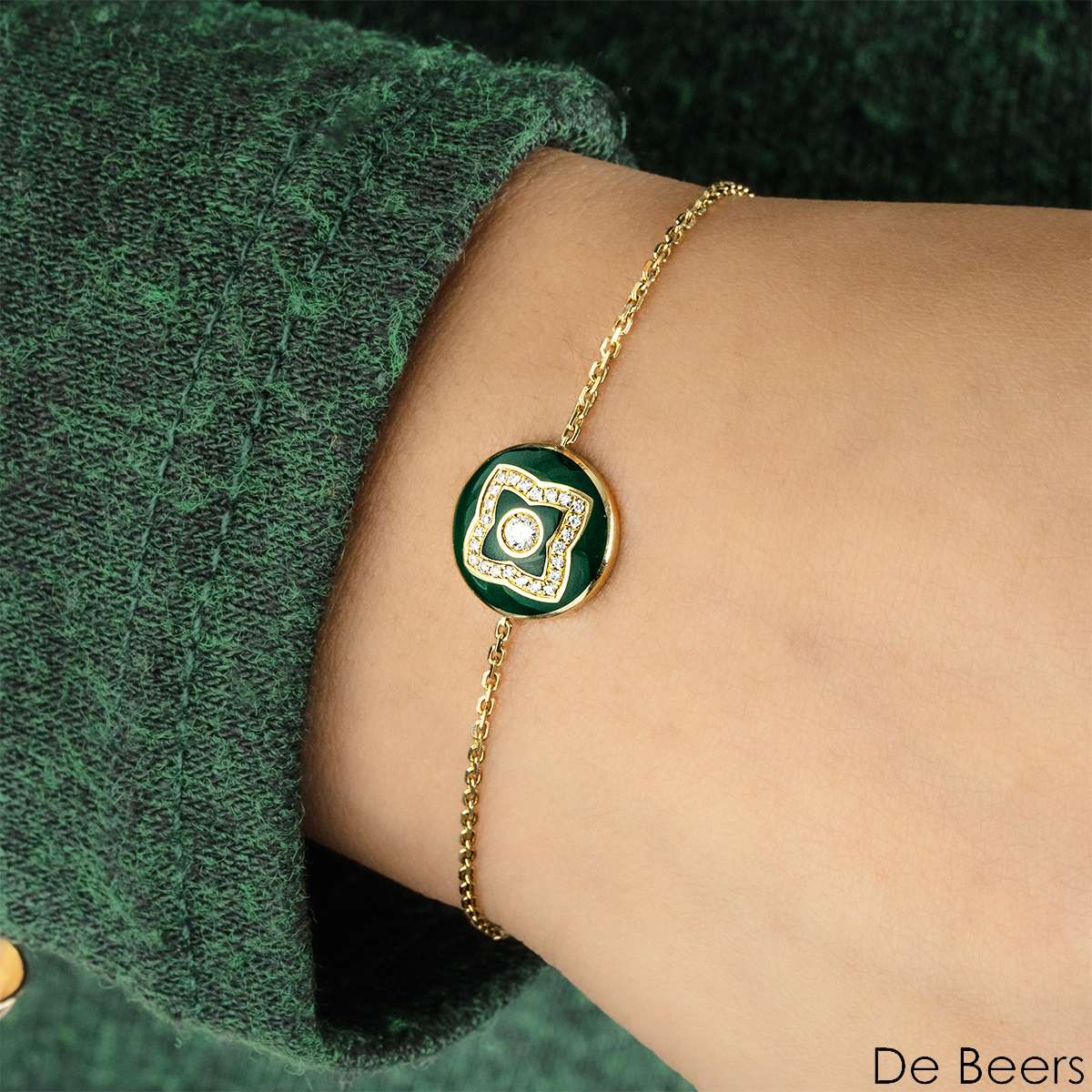 De Beers Yellow Gold Enchanted Lotus Green Enamel Bracelet B1032680018 De Beers Yellow Gold Enchanted Lotus Green Enamel Bracelet B1032680018